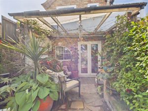 Veranda terrace- click for photo gallery